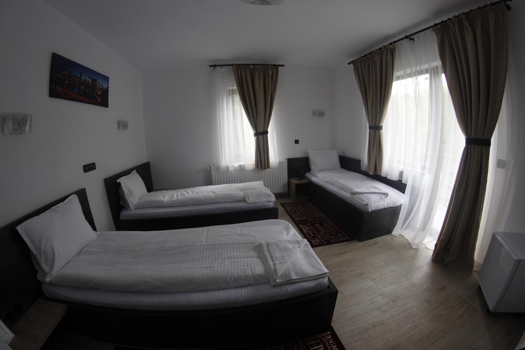 Casa Laur Cu Plaja Privata Colibiţa Exterior foto